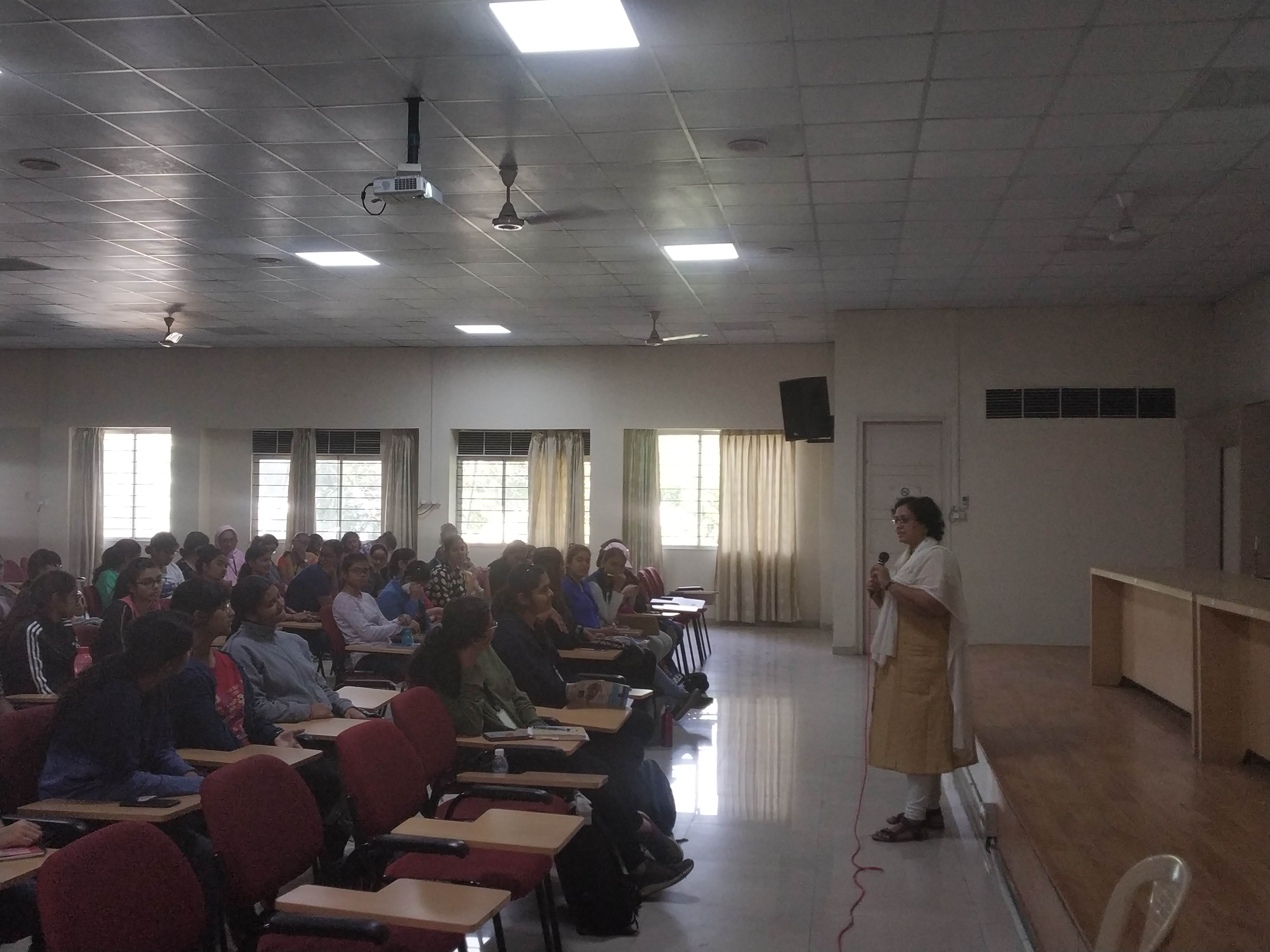 Guest Lecture Dr. Vaishali Latkar Greek Architecture Dept. of History Q & A 