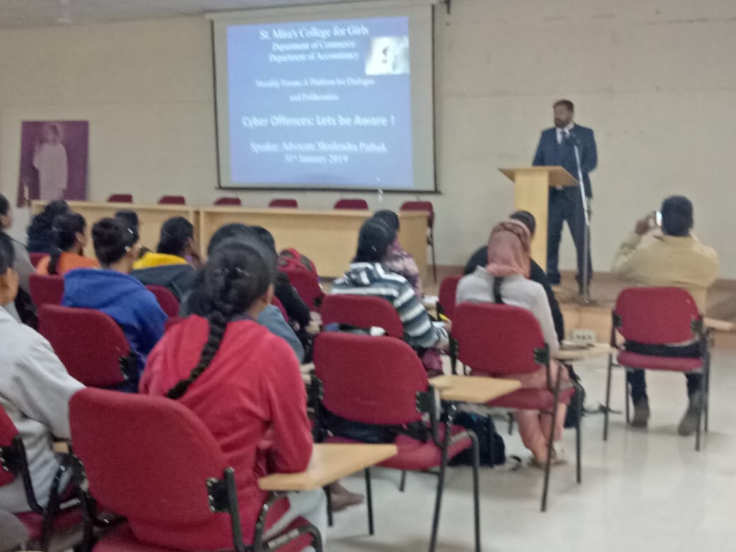 Adv. Shailendra addressing the students