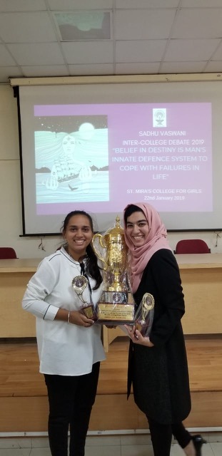 Afreen Sabooni and Kshitija Gaikwad judged the Best Team