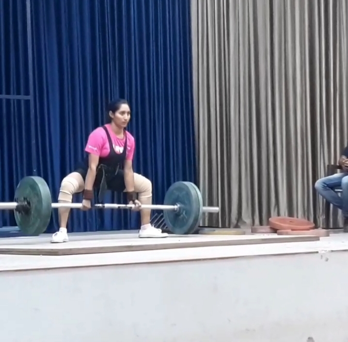 Senior College -SAKSHI DHUMAL- GOLD MEDAL IN INTER ZONAL POWERLIFTING COMPETITION