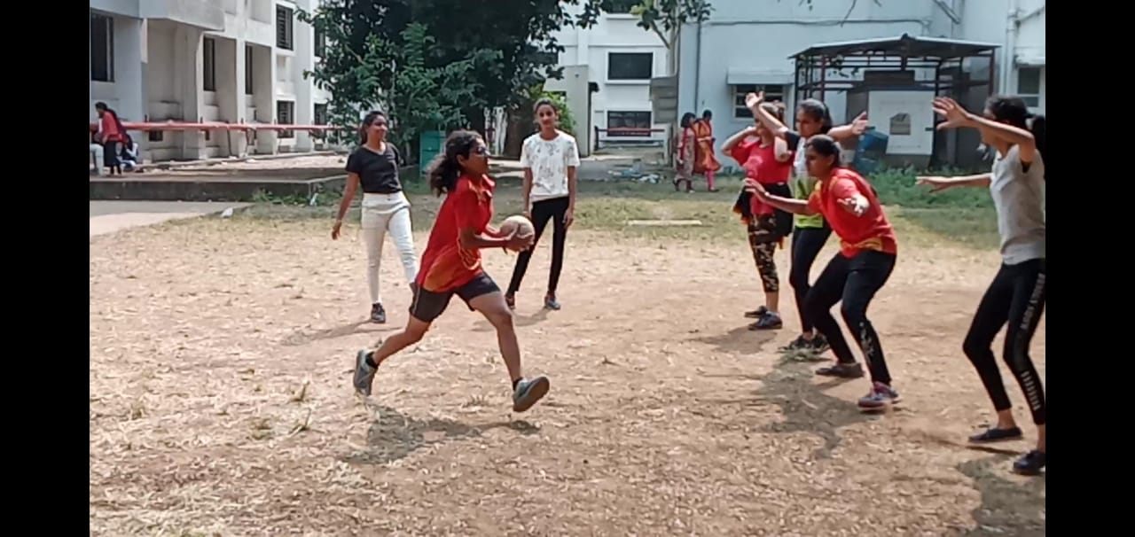 SENIOR COLLEGE- INTER COLLEGIATE HANDBALL COMPETITION College Team while doing Practice- Secured Fourth Place 2019-20 